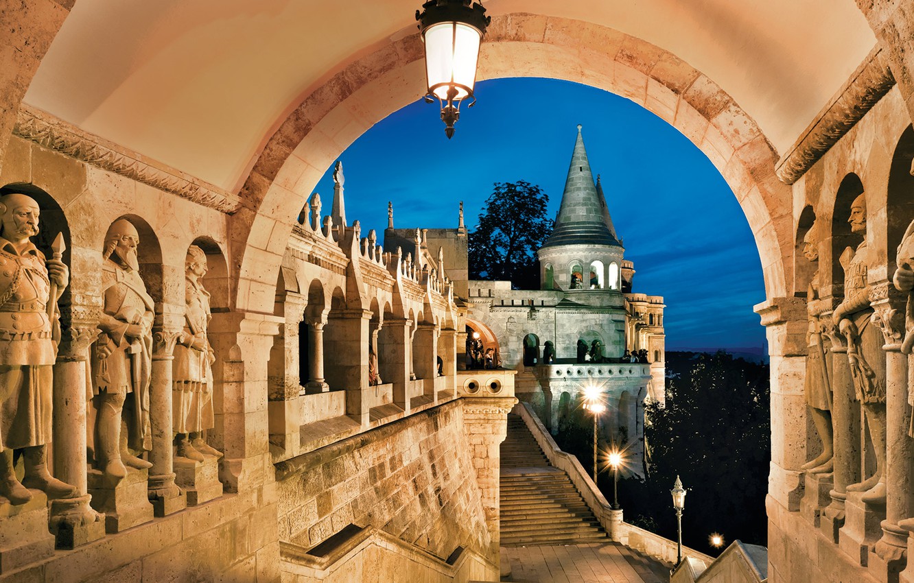 Рыбацкий бастион — архитектурное сооружение на Крепостном холме в Буде